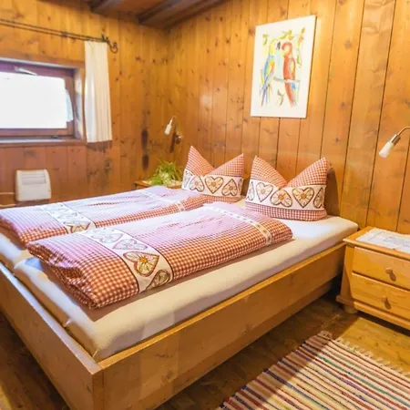 Mondstein Sankt Sigmund im Sellrain