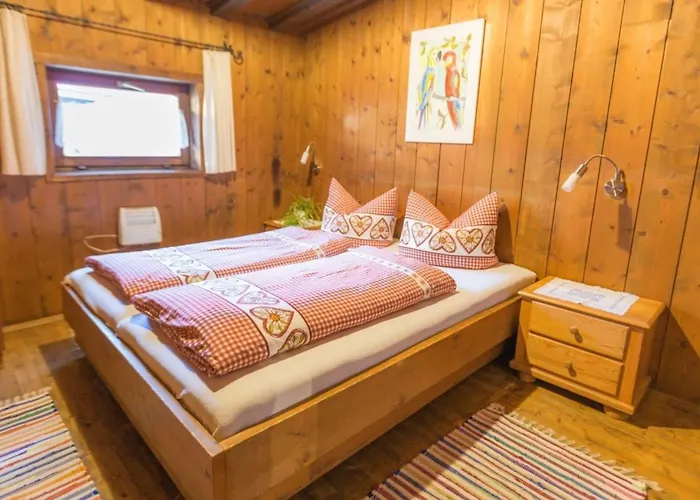 Mondstein Sankt Sigmund im Sellrain