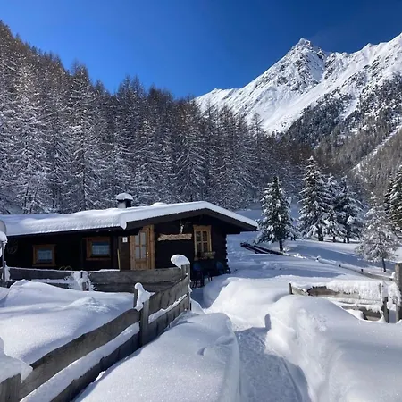 Mondstein Semesterbostad